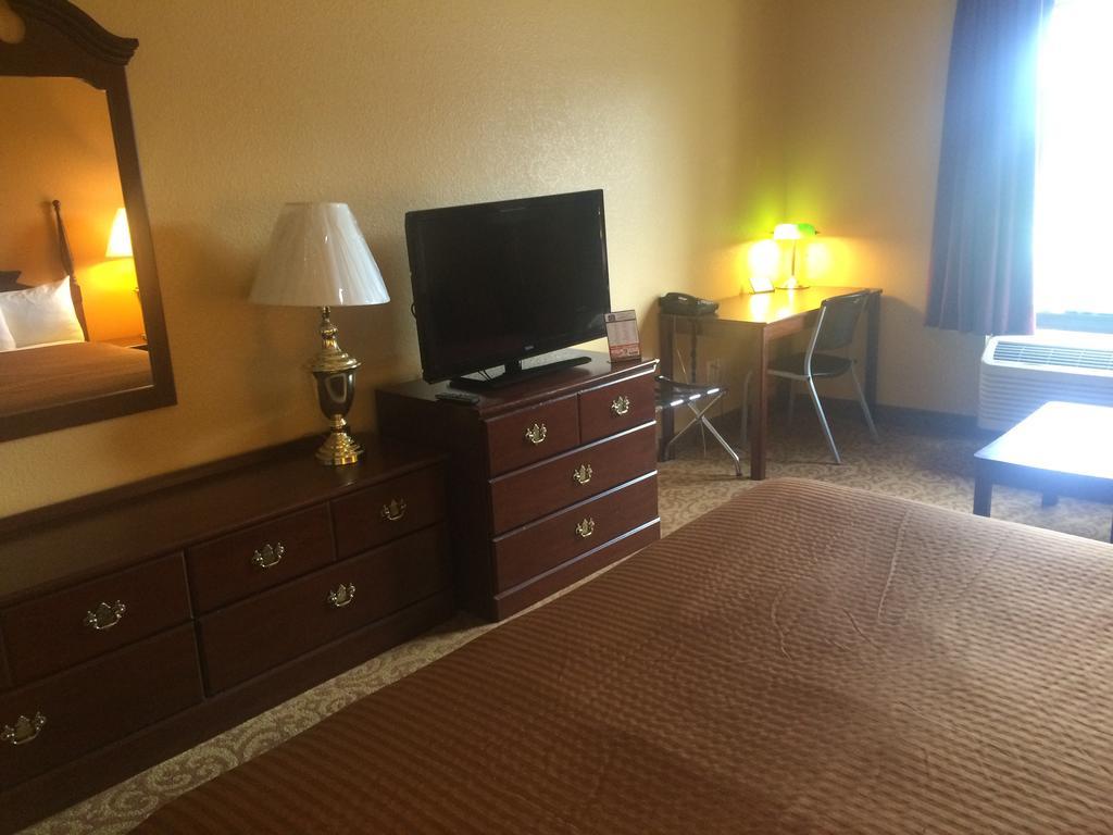 Luxury Suites 彭萨科拉 客房 照片