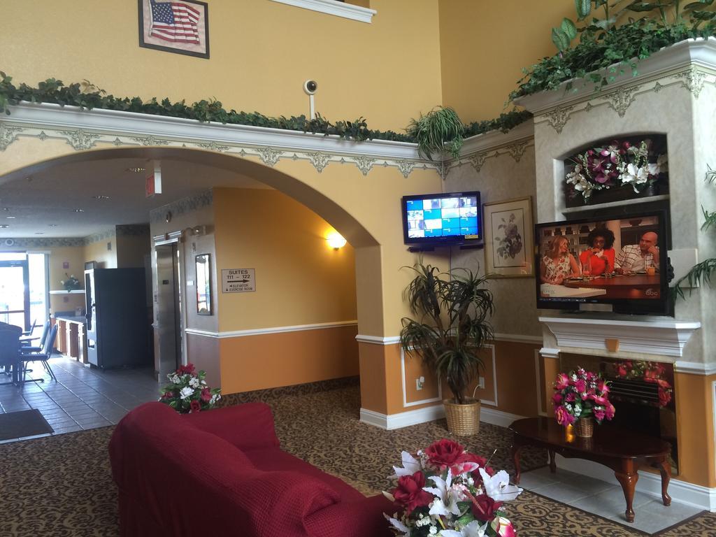 Luxury Suites 彭萨科拉 外观 照片